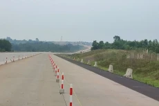 Penerangan Minim, Tol...