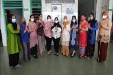Peringati Hari Kartini,...