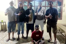 Garang Tombak Paman...