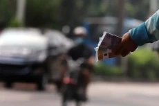 Bukan di Tanah Batak,...