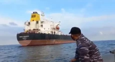 Kapal Tanker Berbendera...