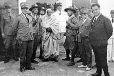 Profil Omar Mokhtar,...