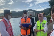 Urai Kepadatan di Pelabuhan...
