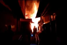 Memilukan, di Malam...