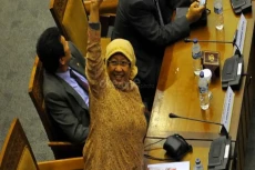 Lily Wahid Meninggal...