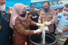 Polres Parepare Musnahkan...