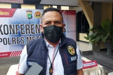 Polres Depok Selidiki...