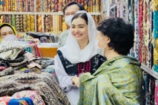 Penampakan Istri Bupati...