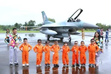 Pesawat Tempur TNI AU...