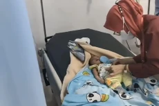 Bayi Laki-laki Dibuang...