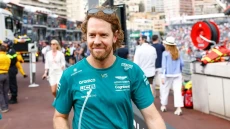 Sebastian Vettel Diisukan...