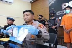 Selundupkan Sabu ke...