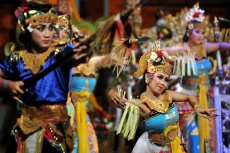 Pesta Kesenian Bali...