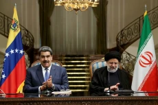 Iran dan Venezuela Tandatangani...