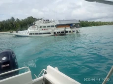 Kapal Pesiar Angkut...