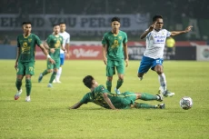 Laga Persib vs Persebaya...
