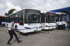 3 Bus Listrik di Indonesia...