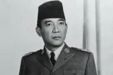 Kisah Bung Karno Tinggalkan...