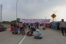 Protes Ganti Rugi Pembebasan...