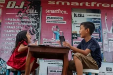 Layanan Telekomunikasi...