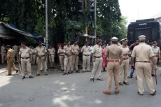 Polisi India Tangkap...