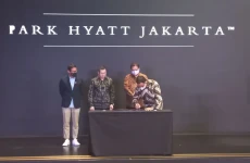 HT Resmikan Park Hyatt...