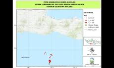 14 Gempa Bumi Guncang...