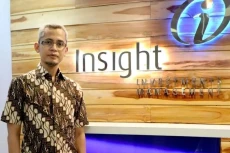 Inflasi Melambung Bikin...