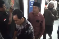 Bancaan Dana Desa, Kades...