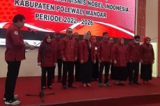 Rektor Nobel Indonesia...