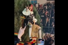 Geger Isyana Sarasvati...