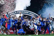 Piala Presiden Tiba...