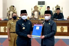 Bupati Wajo Sampaikan...