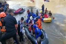 43 Jembatan di Garut...