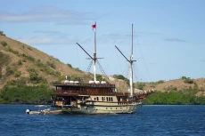 Labuan Bajo Berkelas...