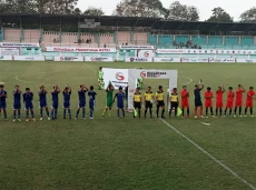 Persib Bandung Singkirkan...