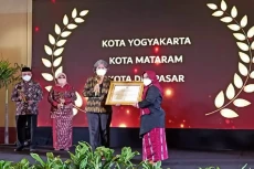Hari Anak Nasional 2022,...