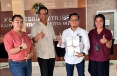 PLN Terima 43 Sertifikat...