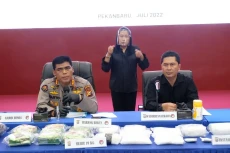 Join dengan Napi Rutan,...