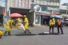 Pemkot Jaksel Perbaiki...