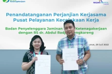 Berikan Pelayanan Kesehatan...