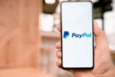 Kominfo: Layanan PayPal...