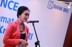 Tumbuh Pesat, Transaksi...