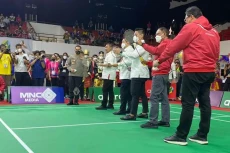 606 Atlet Bersaing di...