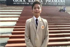 Berusia 15 Tahun, Raja...