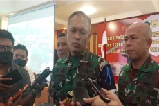 Prajurit Yonif Mekanis...