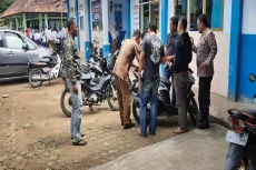 Bawa Parang saat Akan...