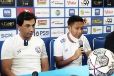 Bintang Timnas Kritik...