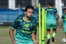 Jelang Kontra PSIS,...