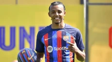 Barcelona Daftarkan...